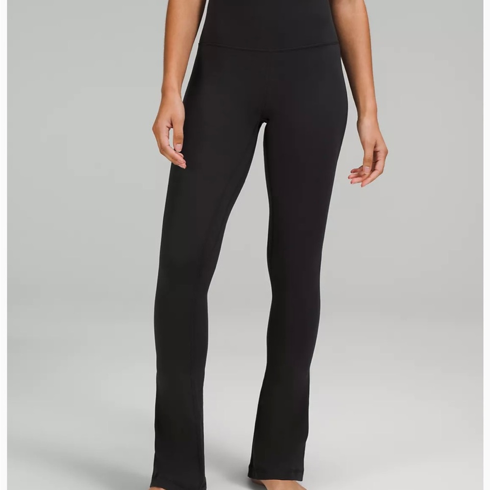 Lululemon Groove Super High Rise Flare sz 10